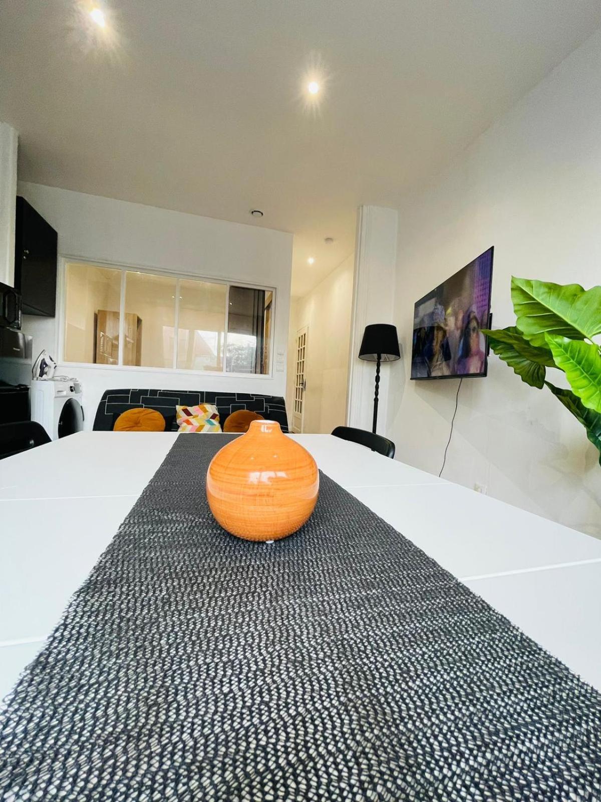 Appartement Oasis De Confort Туркоан Екстериор снимка